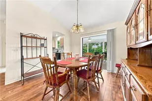 16838 SE 93rd Cuthbert Cir, The Villages, FL 32162 - Photo 8