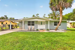 36345 Clear Lake Dr, Eustis, FL 32736 - Photo 10