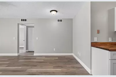 424 E Rosewood Lane #424, Tavares, FL 32778 - Photo 6