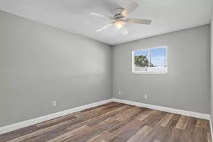 424 E Rosewood Ln, Tavares, FL 32778 - Photo 18