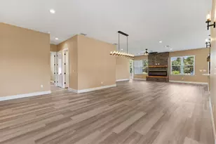 2540 NE 77th Rd, Wildwood, FL 34785 - Photo 8