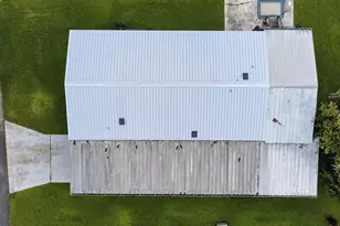 25 Canal Way, Lake Panasoffkee, FL 33538 - Photo 6