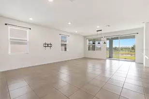 5043 Stokes Wy, Wildwood, FL 34785 - Photo 2