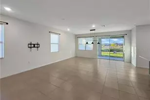 5043 Stokes Wy, Wildwood, FL 34785 - Photo 2