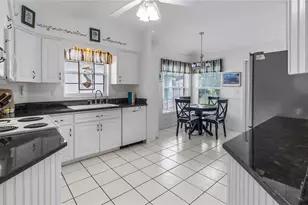21709 King Richards Way, Leesburg, FL 34748 - Photo 6
