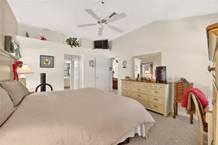 916 Ramos Dr, The Villages, FL 32159 - Photo 32