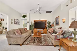 916 Ramos Dr, The Villages, FL 32159 - Photo 14