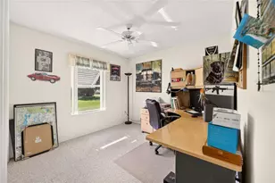916 Ramos Dr, The Villages, FL 32159 - Photo 16