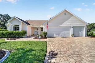 916 Ramos Dr, The Villages, FL 32159 - Photo 2