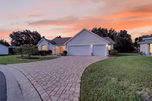916 Ramos Dr, The Villages, FL 32159 - Photo 1