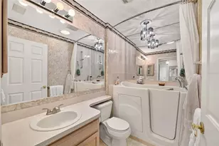 916 Ramos Dr, The Villages, FL 32159 - Photo 20