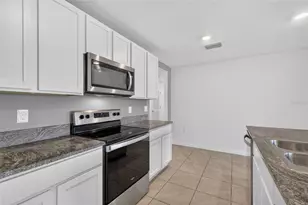 8510 Triumph Cir, Wildwood, FL 34785 - Photo 22