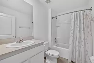 8510 Triumph Cir, Wildwood, FL 34785 - Photo 42