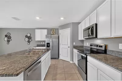 8510 Triumph Circle, Wildwood, FL 34785 - Photo 20