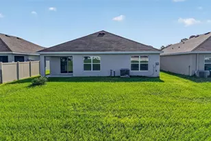 8510 Triumph Cir, Wildwood, FL 34785 - Photo 54