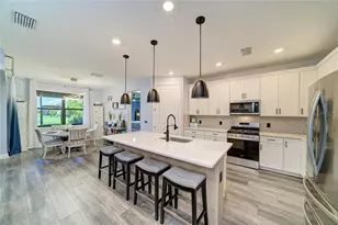 7683 Summerland Cove, Lakewood Ranch, FL 34202 - Photo 6