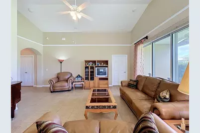 107 Falling Acorn Avenue, Groveland, FL 34736 - Photo 10