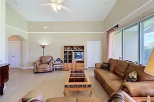 107 Falling Acorn Ave, Groveland, FL 34736 - Photo 10