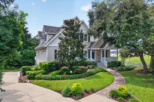 580 W 10th Ave, Mount Dora, FL 32757 - Photo 4