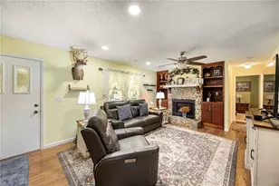 605 1st Ave, Lady Lake, FL 32159 - Photo 4