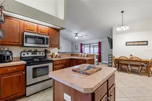 4530 Treasure Cay Rd, Tavares, FL 32778 - Photo 8