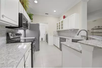 8040 Arcadian Court, Mount Dora, FL 32757 - Photo 10