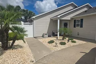 1945 Fiddlewood Pl, The Villages, FL 32162 - Photo 2