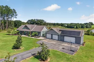 10412 Woodland Hills Ct, Howey in the Hills, FL 34737 - Photo 2