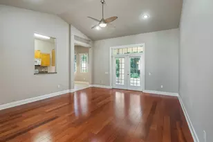 202 N Dixie Dr, Howey in the Hills, FL 34737 - Photo 10