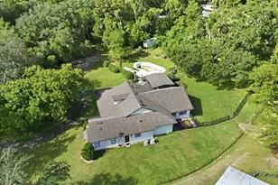 22301 Coronado Somerset Dr, Sorrento, FL 32776 - Photo 8
