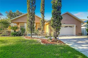 9833 Spring Lake Dr, Clermont, FL 34711 - Photo 1