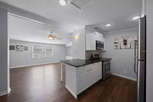 15346 Carroll's Ct, Tavares, FL 32778 - Photo 10