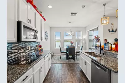 429 Blue Cypress Dr, Groveland, FL 34736 - Photo 8
