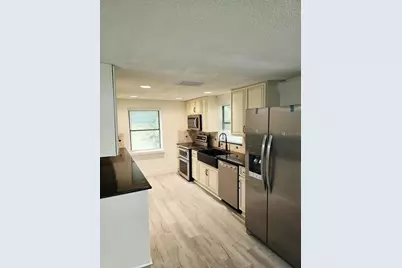 234 E Lady Lake Boulevard, Lady Lake, FL 32159 - Photo 8