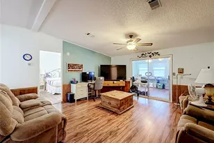 1559 Nassau Cir, Tavares, FL 32778 - Photo 8