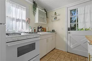 305 S Highland St, Mount Dora, FL 32757 - Photo 14
