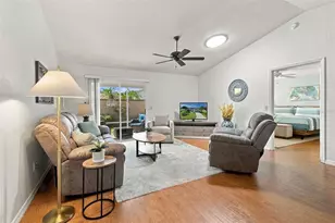 890 Abaco Path, The Villages, FL 32163 - Photo 8