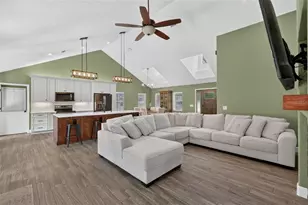 267 Reserve Dr, Tavares, FL 32778 - Photo 12