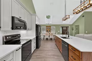 267 Reserve Dr, Tavares, FL 32778 - Photo 18