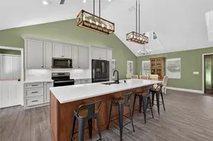 267 Reserve Dr, Tavares, FL 32778 - Photo 14