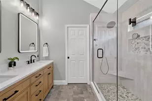 267 Reserve Dr, Tavares, FL 32778 - Photo 24