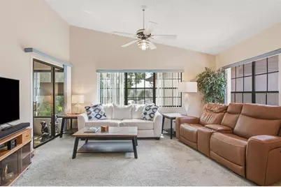 6810 Plumleaf Court, Spring Hill, FL 34606 - Photo 32