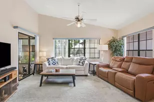 6810 Plumleaf Ct, Spring Hill, FL 34606 - Photo 32