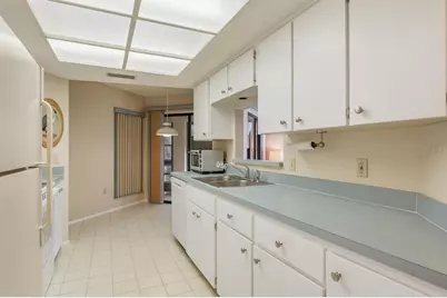 6810 Plumleaf Court, Spring Hill, FL 34606 - Photo 10