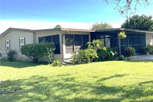 71 Seminole Path, Wildwood, FL 34785 - Photo 2