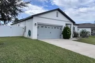 16119 Florets Dr, Groveland, FL 34736 - Photo 2