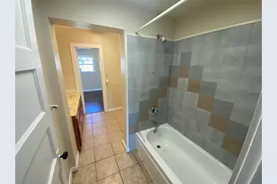 902 S Grove Street, Eustis, FL 32726 - Photo 10