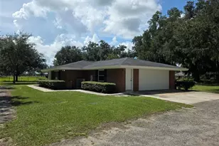 25601 Laylaine Dr, Astatula, FL 34705 - Photo 2
