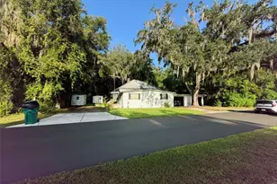 323 S Old Wire Rd, Wildwood, FL 34785 - Photo 1