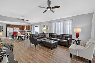 2961 Kramer Ct, The Villages, FL 32163 - Photo 8